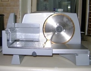 Универсальная машина для нарезки в мини-цех